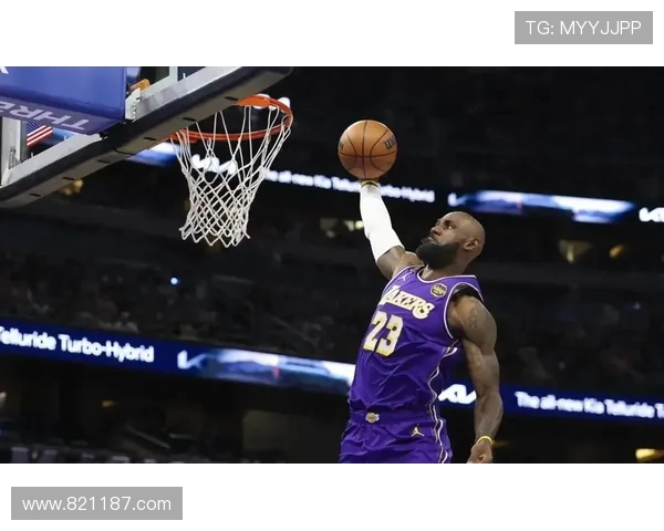 夸梅自信回应詹姆斯嫉妒传言强调独立生活能力