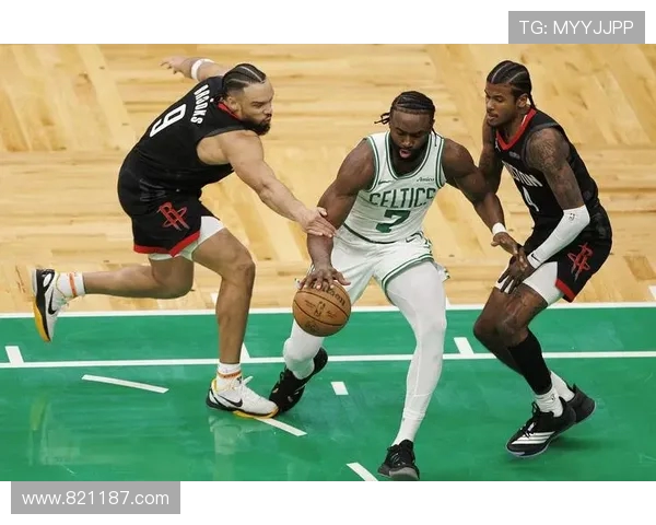 2016年NBA选秀本西蒙斯状元英格拉姆榜眼凯尔特人选中杰伦布朗 2016年NBA选秀本西蒙斯状元英格拉姆榜眼凯尔特人选中杰伦布朗